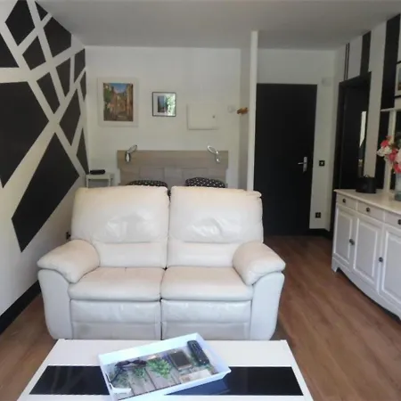 Confort Avec Balcon, Clim, Parking Prive, A 50m Des Thermes Et 100m Du Centre, A Amelie-les-bains - Fr-1-703-59 * Amelie-les-Bains-Palalda
