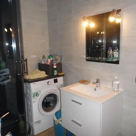 Confort Avec Balcon, Clim, Parking Prive, A 50m Des Thermes Et 100m Du Centre, A Amelie-les-bains - Fr-1-703-59 Amelie-les-Bains-Palalda